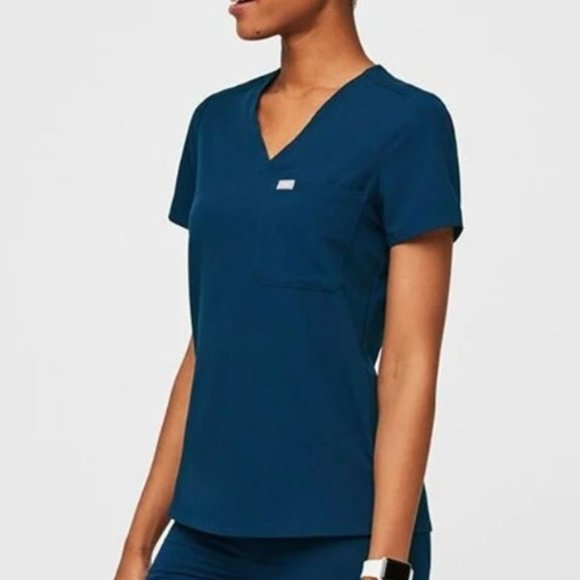 FIGS Catarina™ One-Pocket Scrub Top (Deep Reef) - Picture 3 of 8